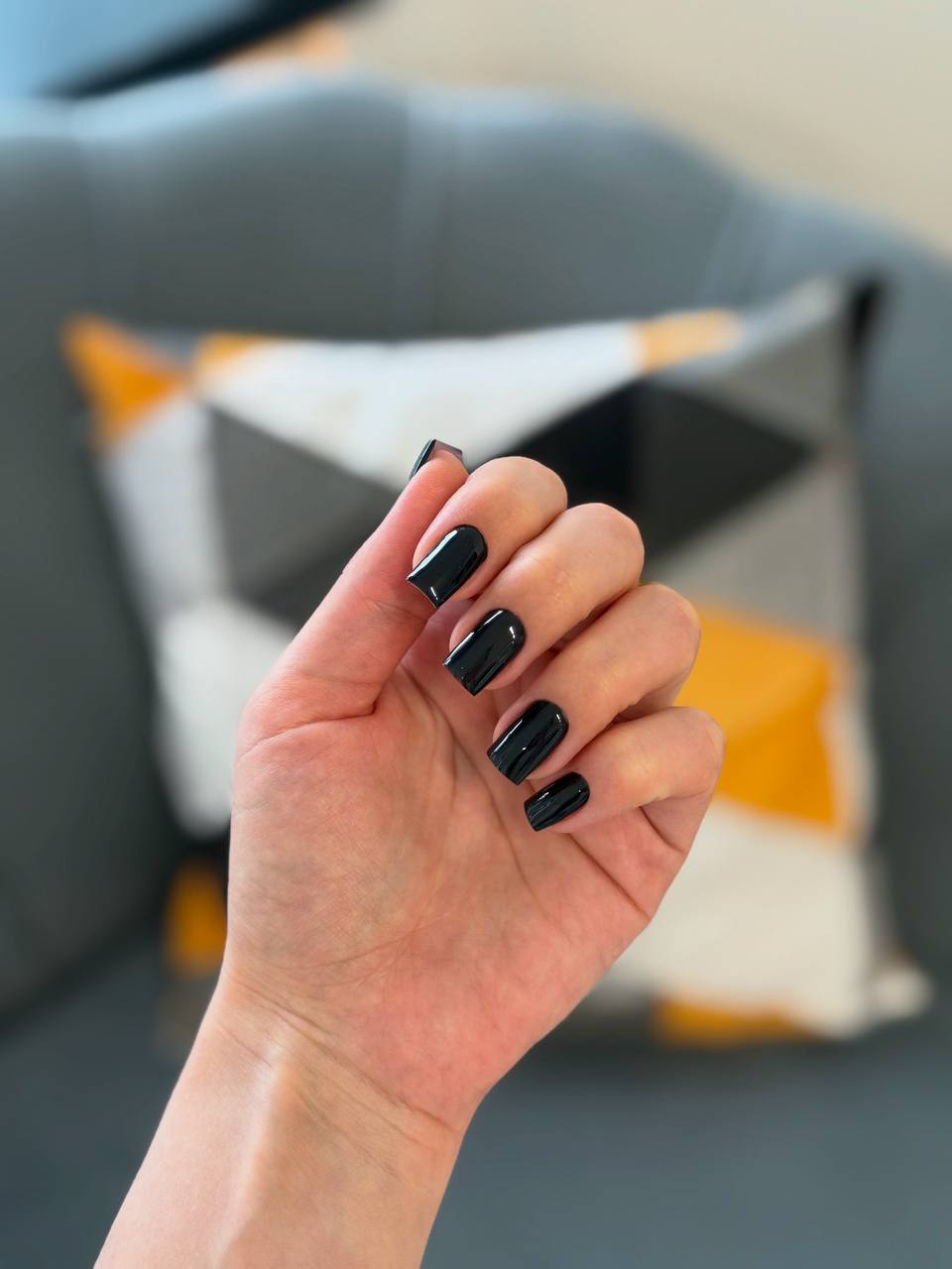 Nails Club — prace