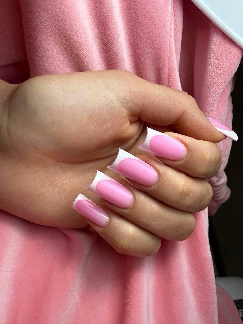 Nails Club — prace